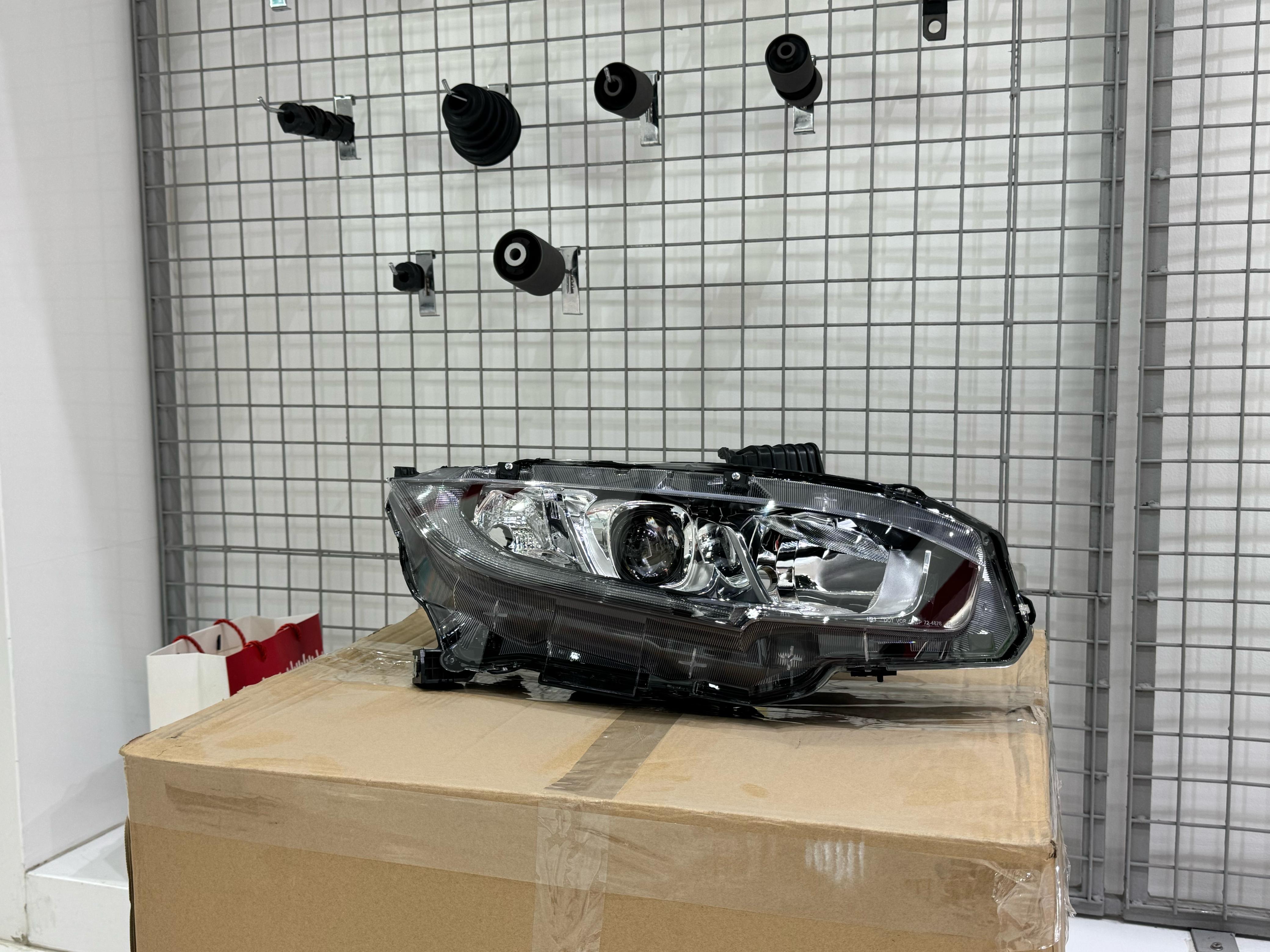 Head Lamp Civic 2016 (HELOGEN) (LED) (RIGHT)