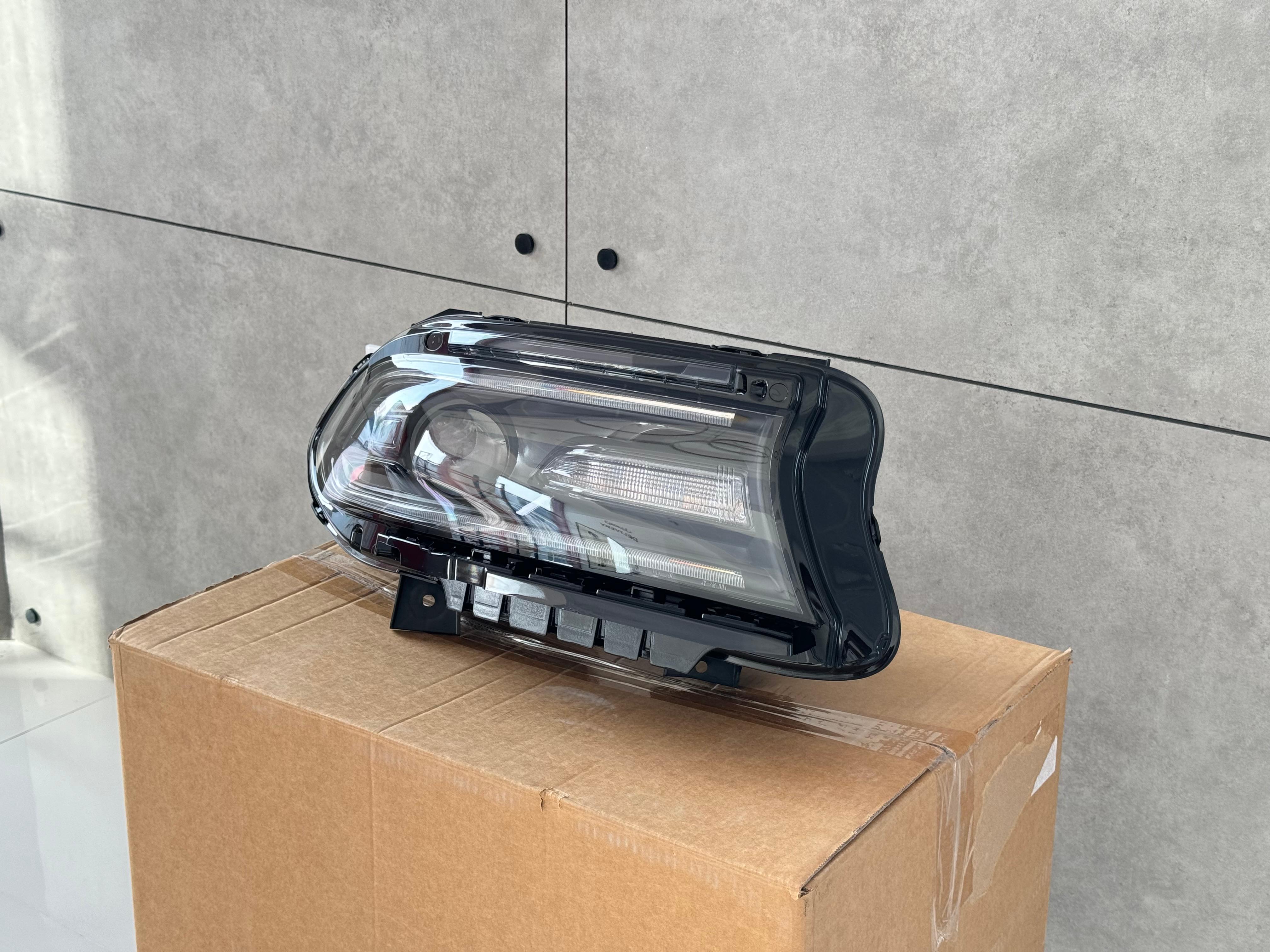 Dodge Charger 2015-2022 Head Lamp (RH) (HID W/Computer)