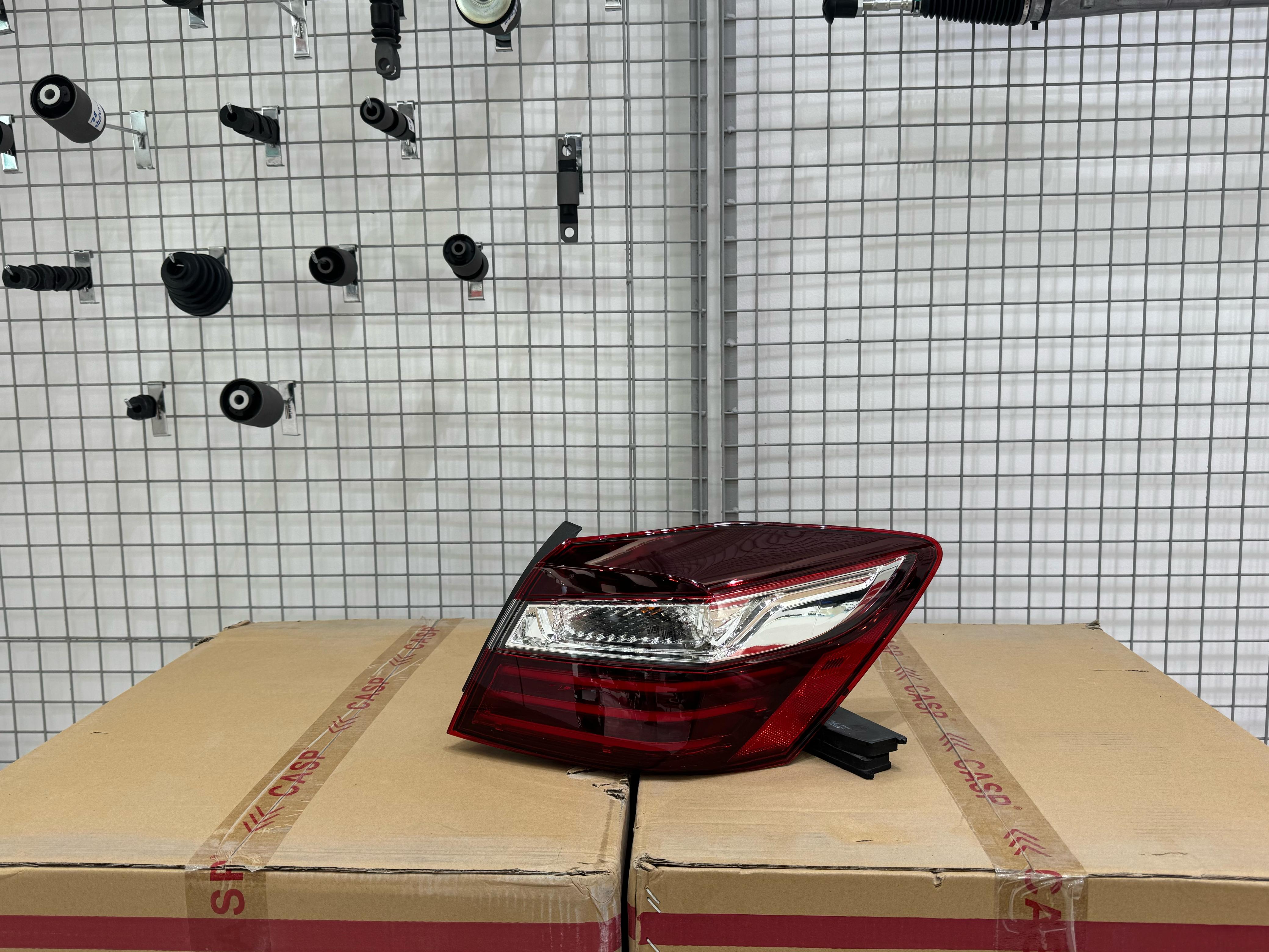 Rear Lamp Accord 2016-2017 (USA) (RH)