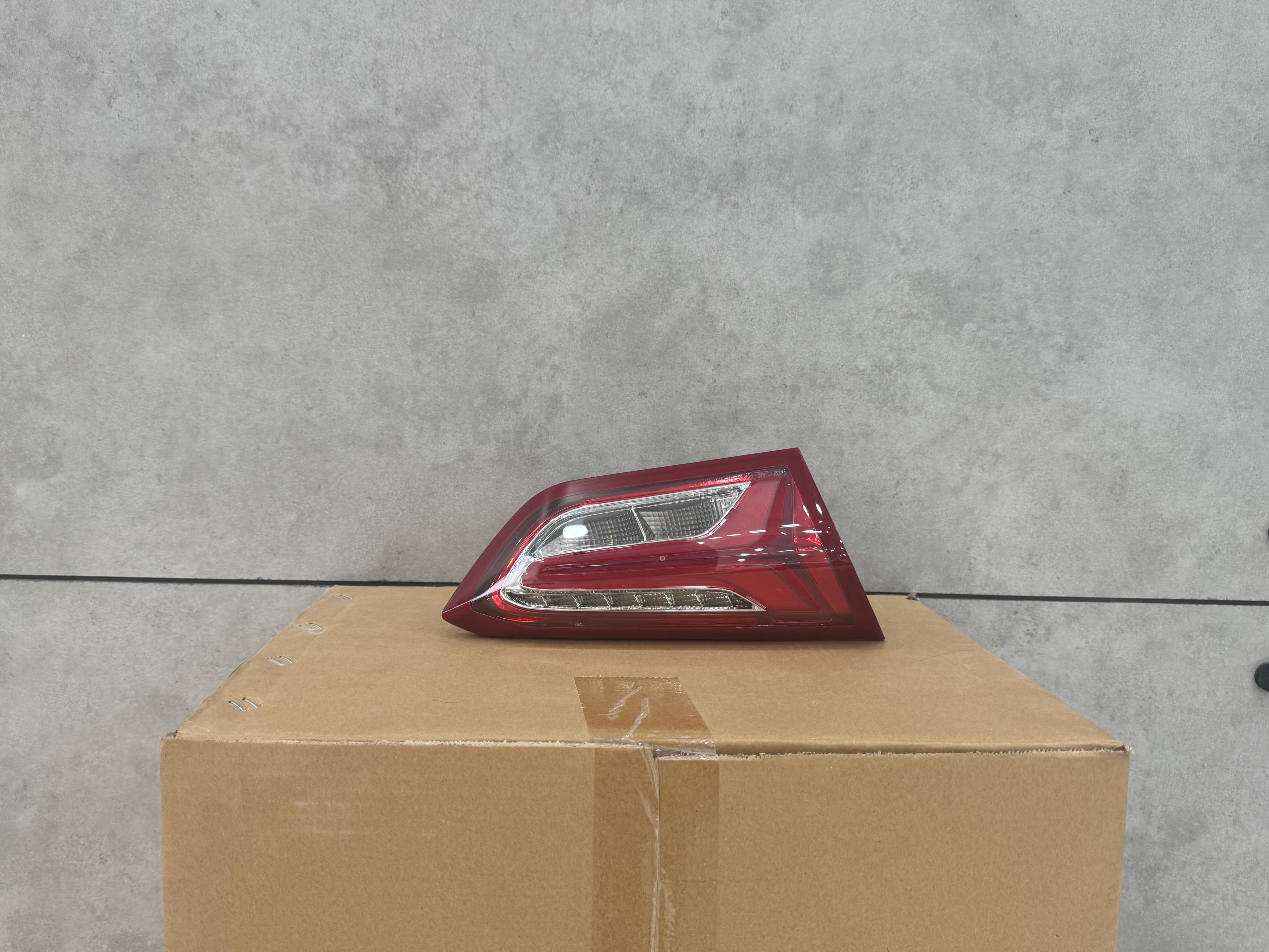 Back Up Lamp Malibu 2019-23 USA (LED) (LH)