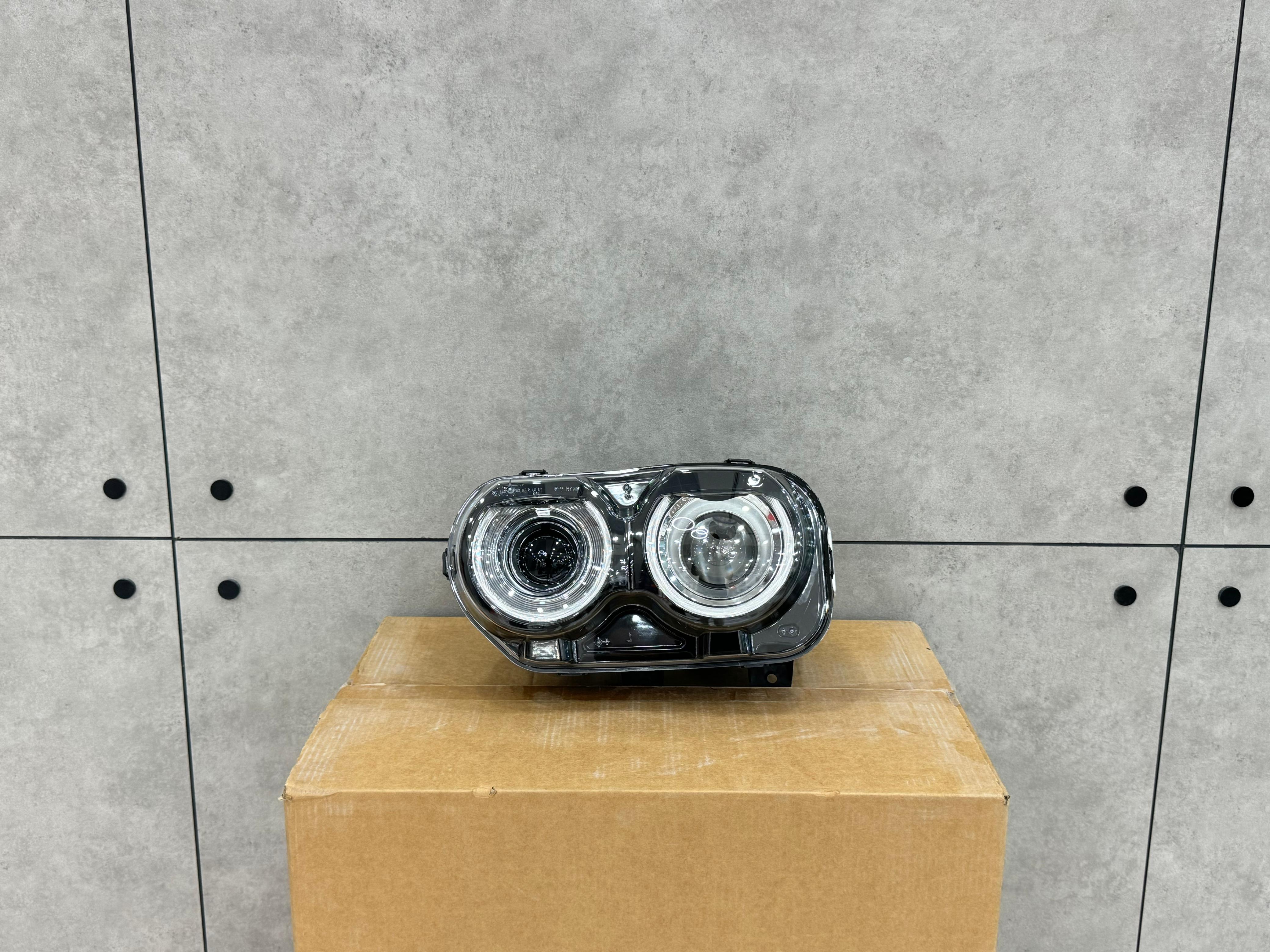Head Lamp Challenger 2015-23 (LH) (XENON)