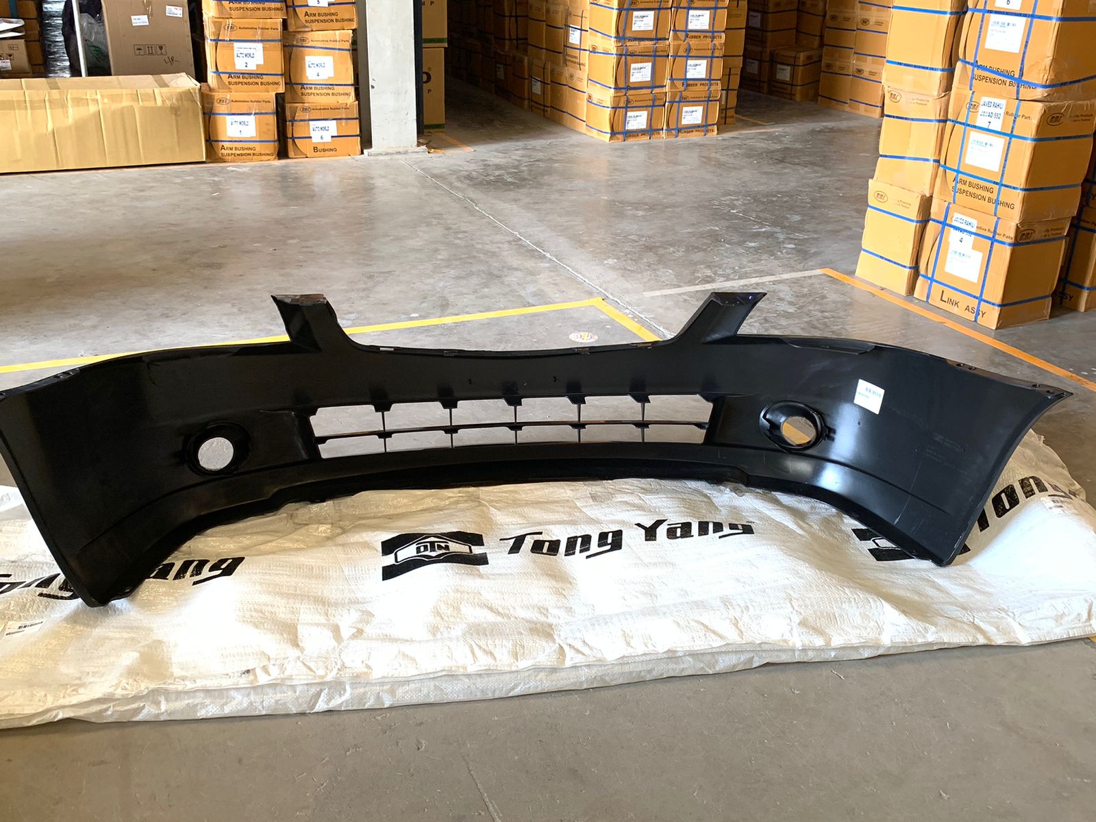 NISSAN ALTIMA 2005-2006 front bumper