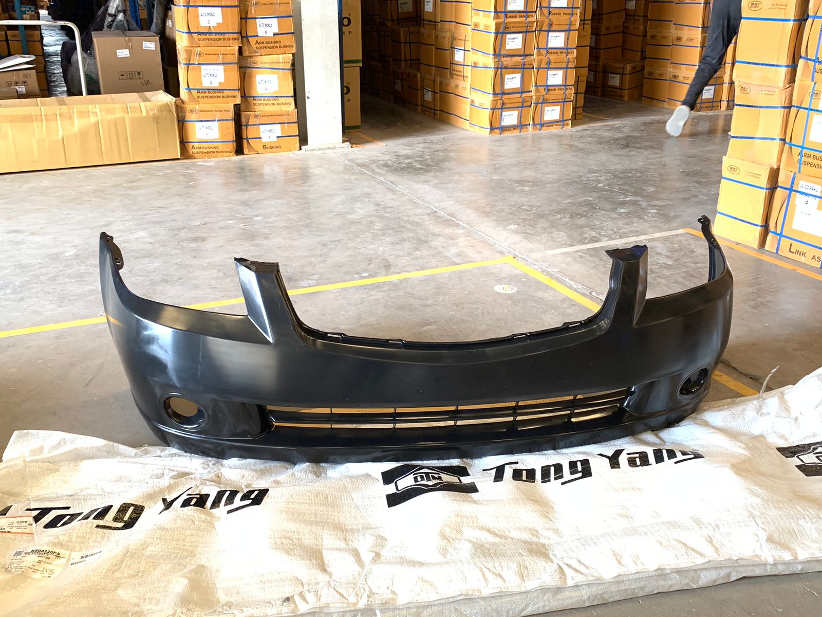 NISSAN ALTIMA 2005-2006 front bumper