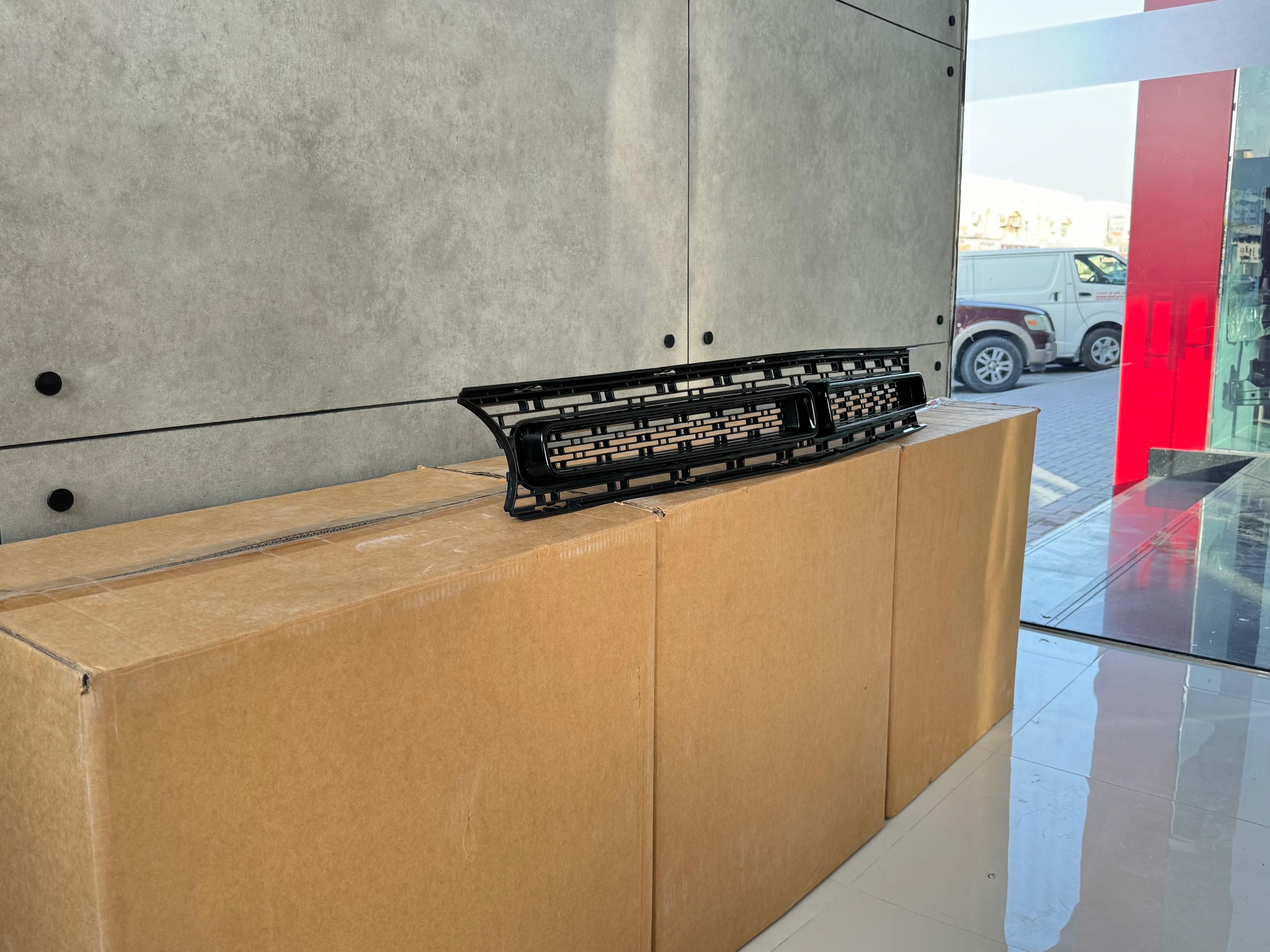GRILLE CHALLENGER 2015-22 SXT