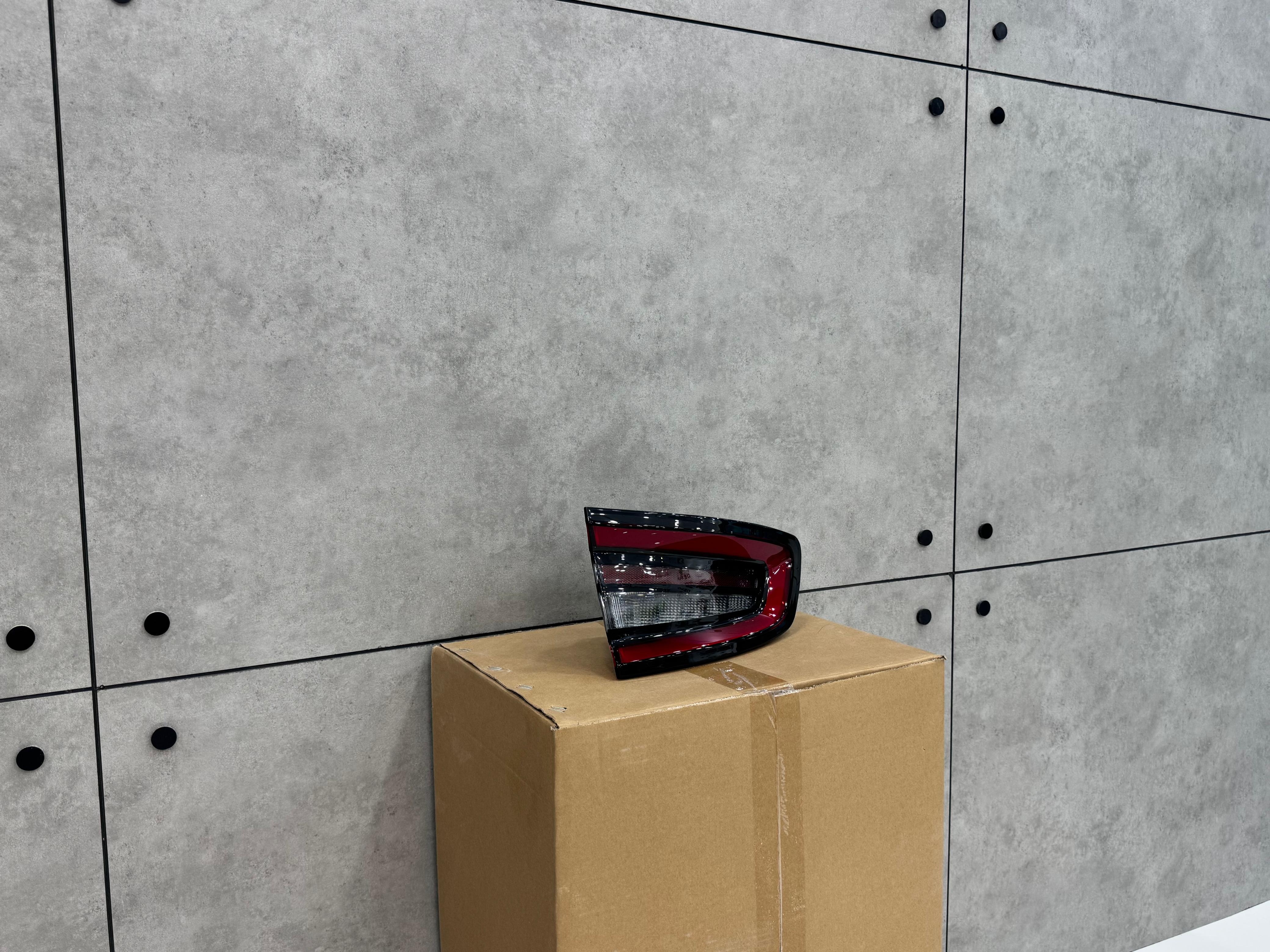 Rear Lamp Charger 2015-22 (LH)