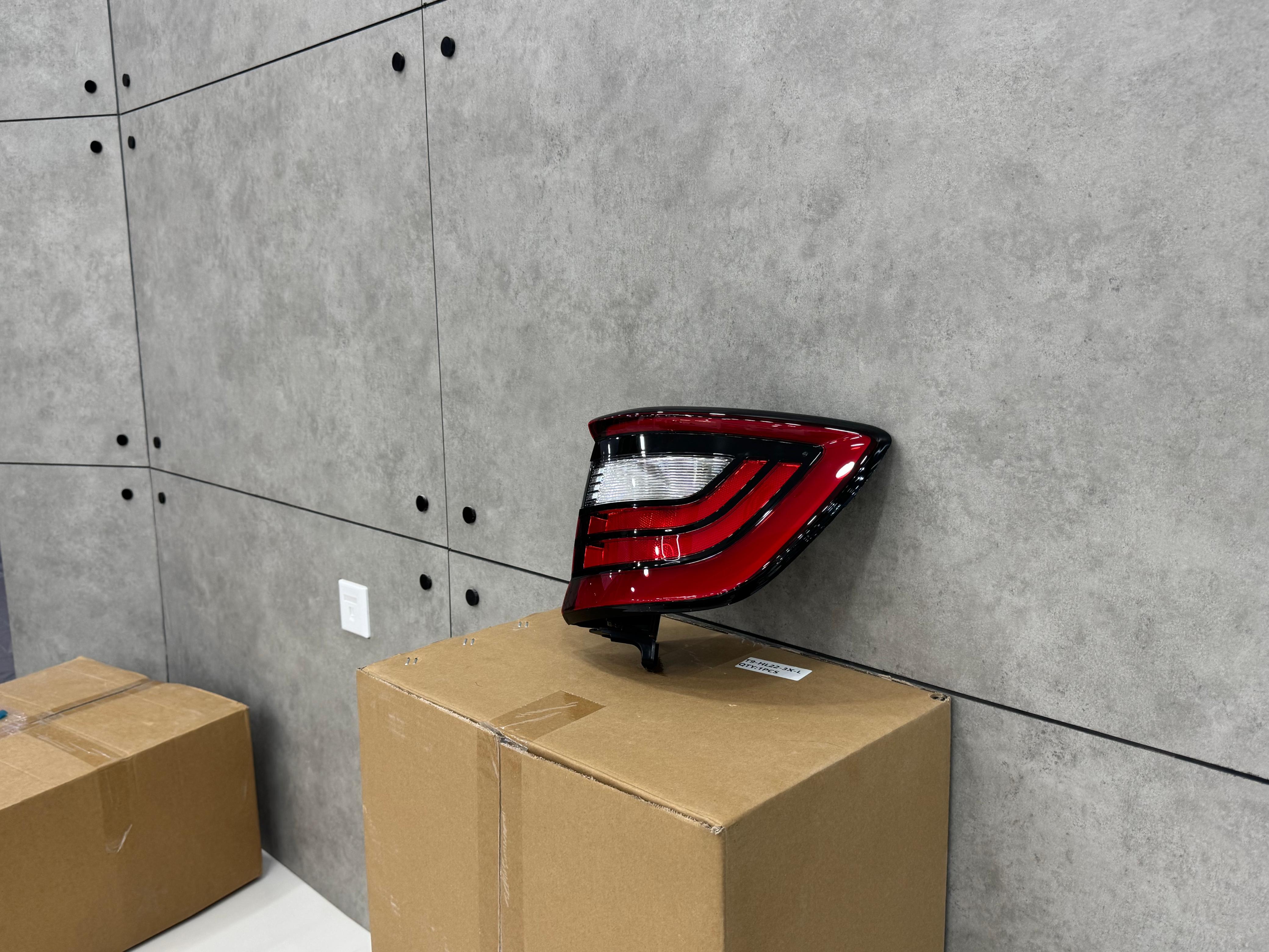 REAR LAMP DURANGO 2014-21 (RH)