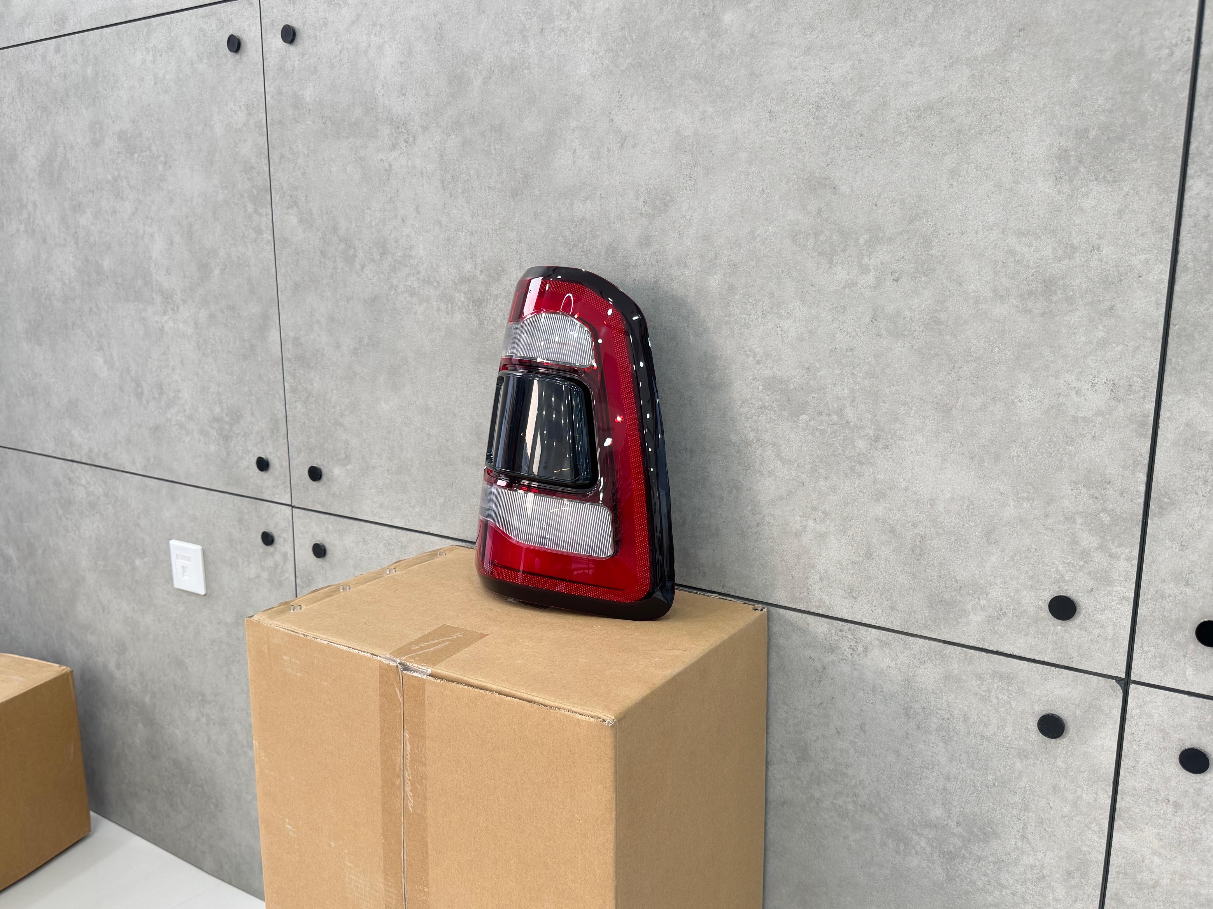 REAR LAMP RAM 2019-23 BLK (BLIND SPOT) (RH)