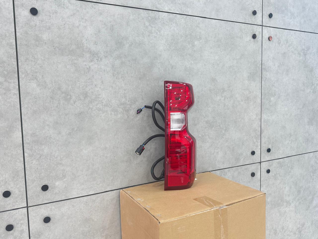 REAR LAMP SILVERADO 2019-21 (ASSEMBLY) (RH)