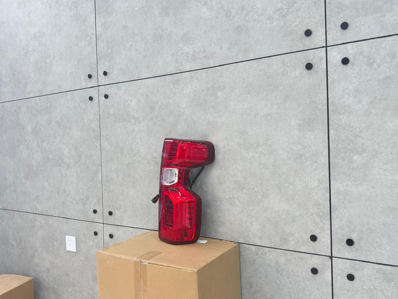 REAR LAMP SILVERADO 2019-21 (ASSEMBLY) (RH)