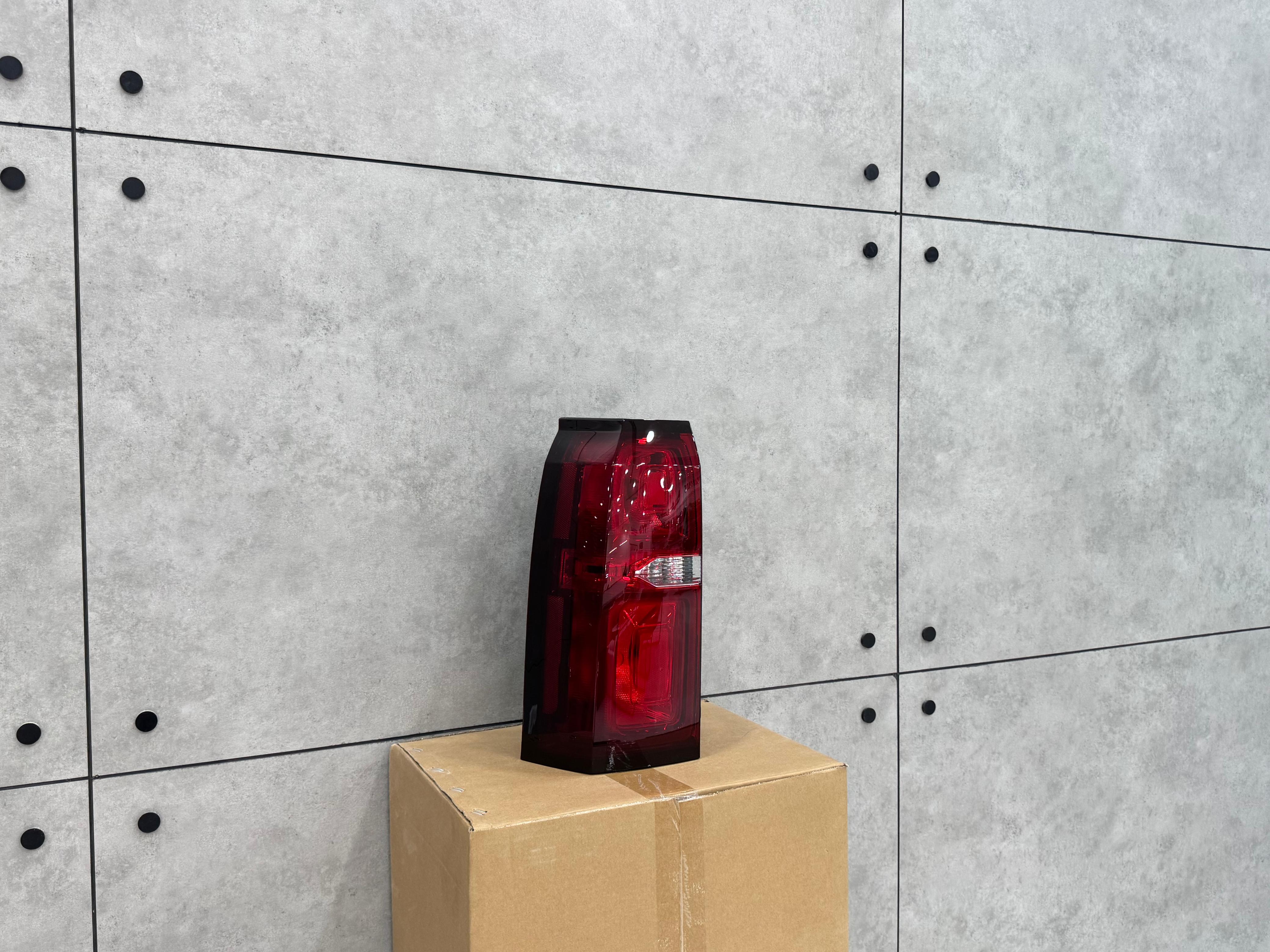 REAR LAMP TAHOE 2015-20 [ASSEMBLY] (LH)