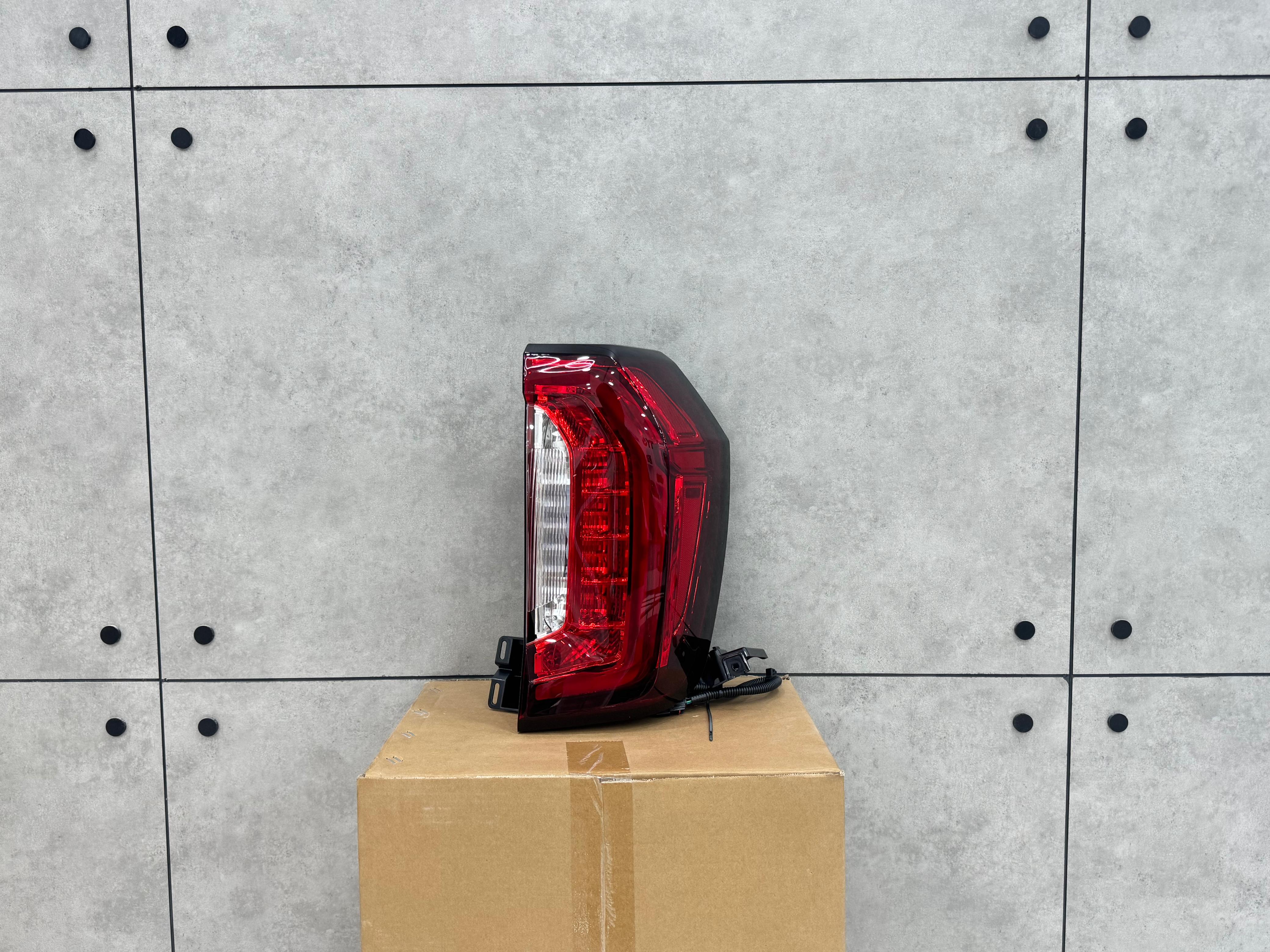 Rear Lamp Yukon 2021-23 [ASSEMBLY] (RH)