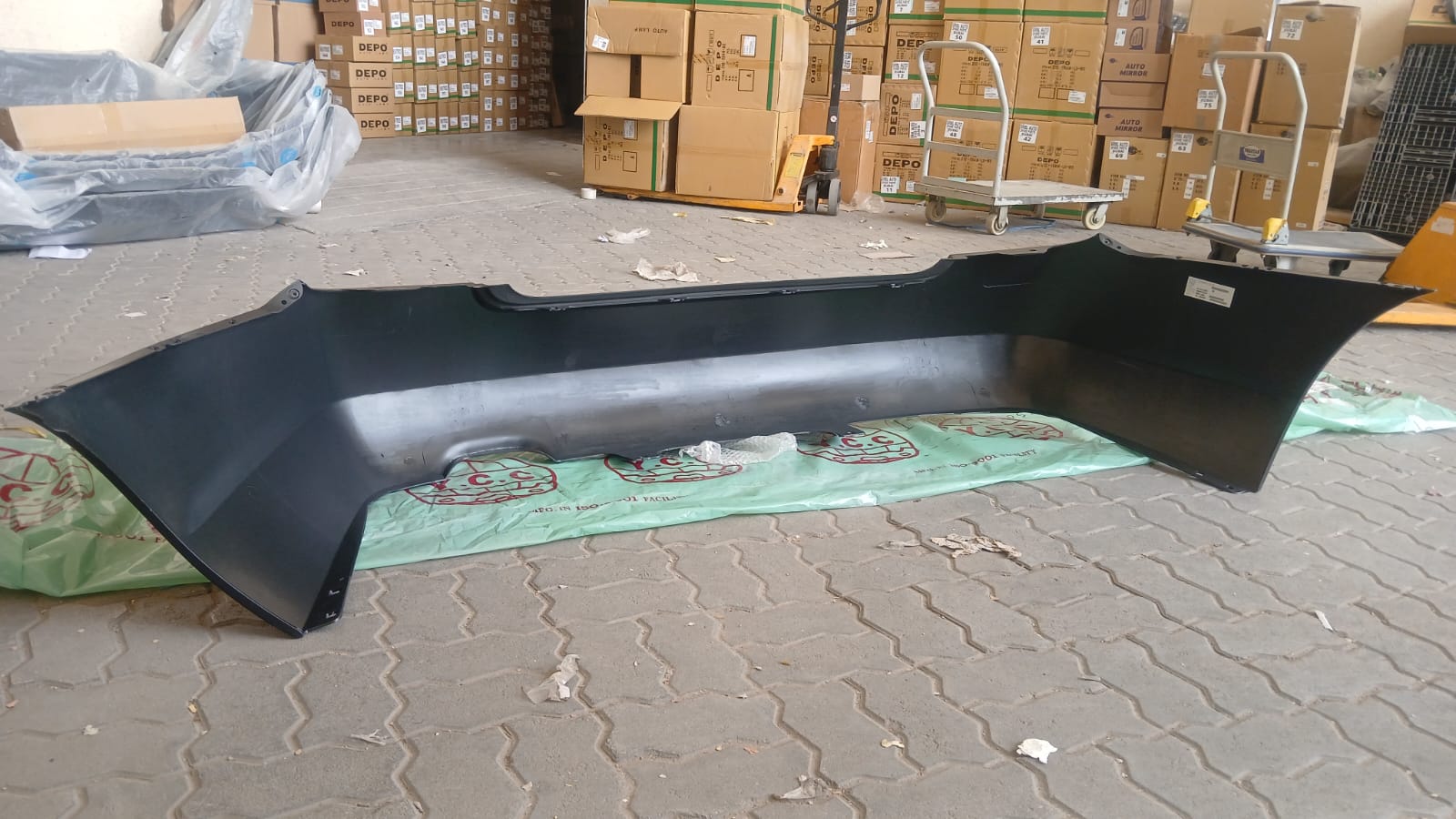 NISSAN ALTIMA 2002-2006 rear bumper
